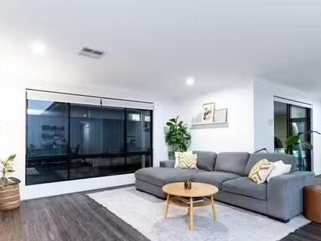 New 4 Zebra Way, Banksia Grove, WA 6031