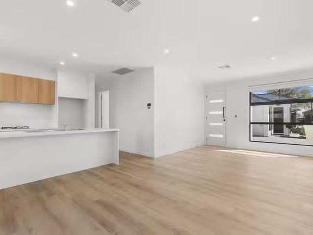 Just in! 4D Hardys Road, Torrensville, SA 5031