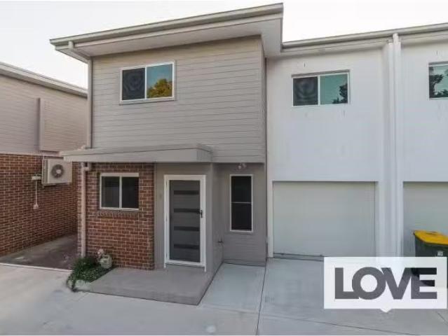 Unique 5/47 Smith Rd, ELERMORE VALE Townhouse for rent Listed.