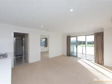 Charming 55/20 Bindubi Street, Macquarie Apartment for rent L.