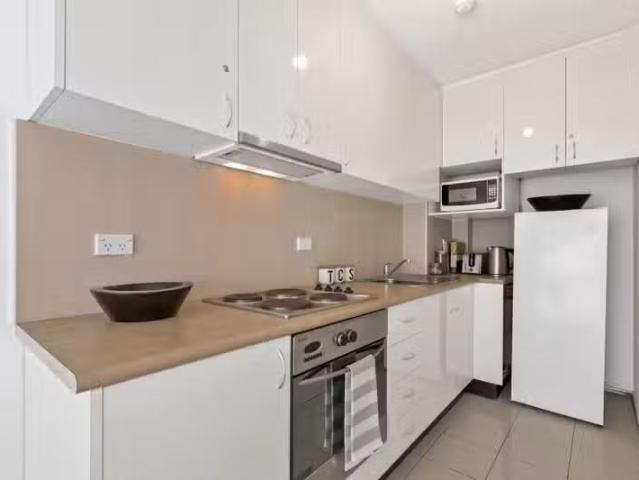 Cheap 55/41 49 Roslyn Gardens, Elizabeth Bay NSW 2011
