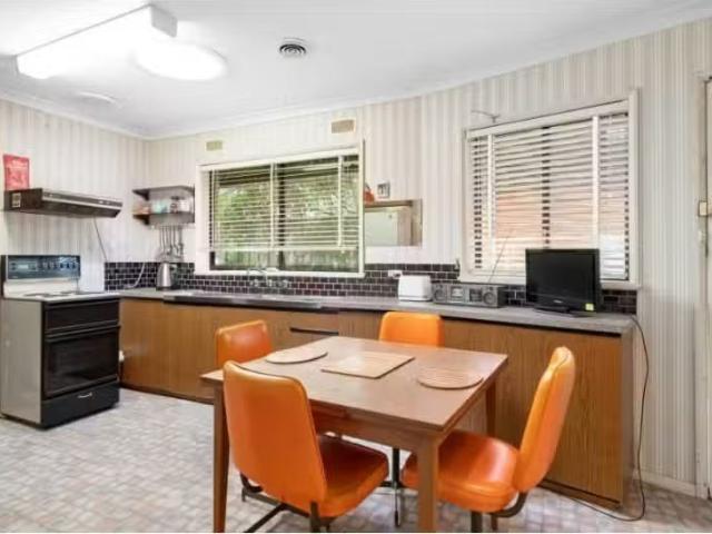 Charming 562 Milton Street, NORTH ALBURY House for rent Liste.