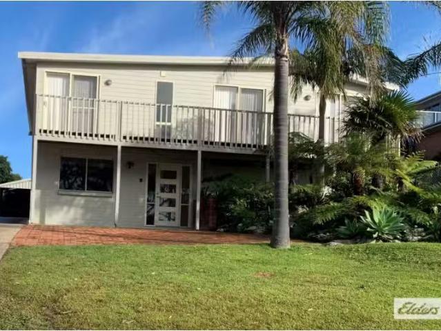 Just in! 56 Tallawang Avenue, Malua Bay House for rent Listed.