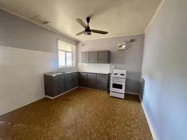Unique 58 Bevan Crescent, Whyalla Stuart, SA 5608