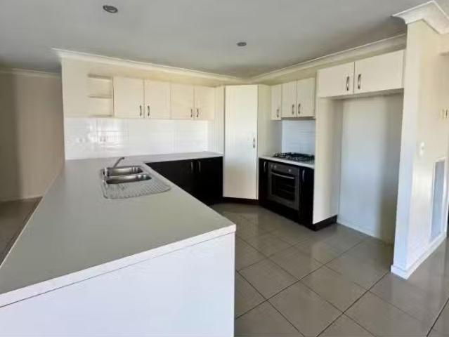 Nice 58 Honeyman Drive, ORANGE House for rent Listed by Alish.