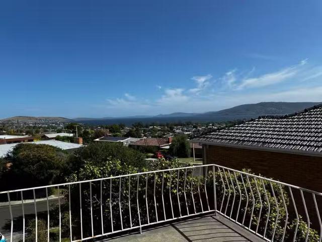 For Rent! 59 Sirius Street, HOWRAH, TAS 7018 House for Rent