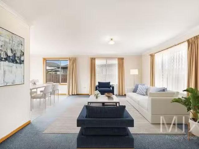 New 50 Fairfax Terrace, New Norfolk, TAS 7140