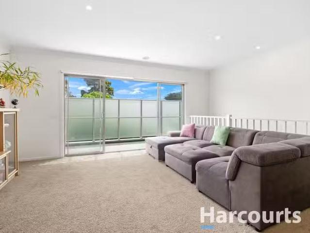 Rental! 5/10 Park Crescent, BORONIA, VIC 3155 Townhouse for.