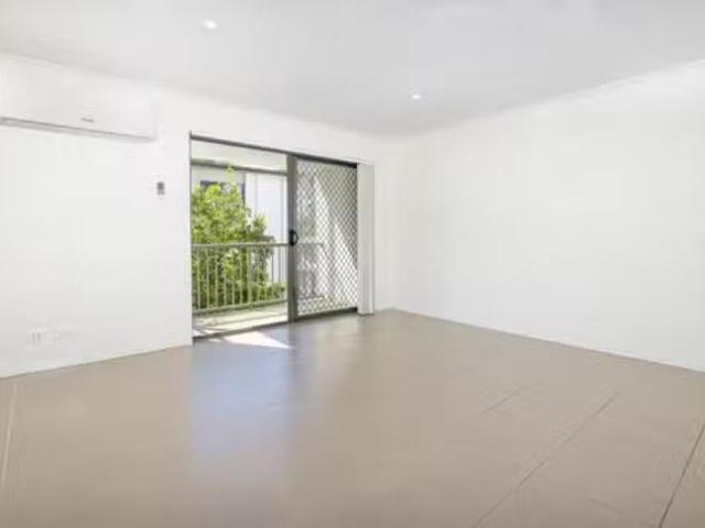 Cheap 51/10 Radiant Street, Taigum, QLD 4018