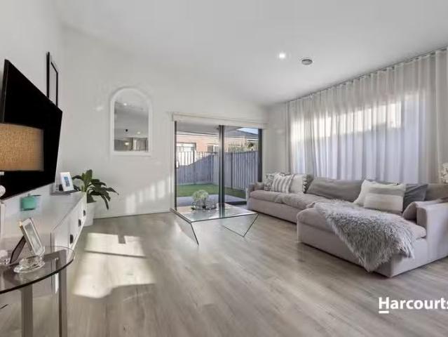 For Rent! 51 Brisbane Street, Lara, VIC 3212 House for Rent