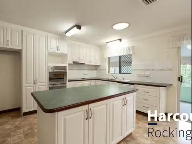 For Rent! 51 Carlisle Street, SHOALWATER, WA 6169 House for.