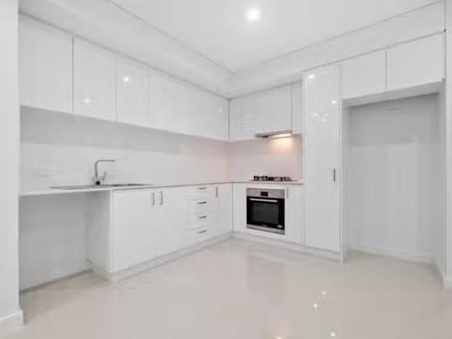 Nice 5/28 Peppering Way, Westminster, WA 6061