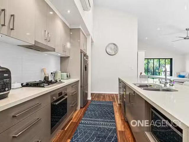 Just in! 52 Coaster Circuit, Vincentia, NSW 2540