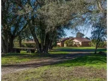 Rental! 52 Corona Way, Belhus, WA 6069