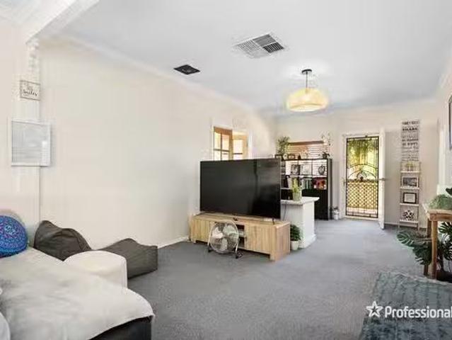 For Rent! 52 Hanbury Street, Kalgoorlie, WA 6430
