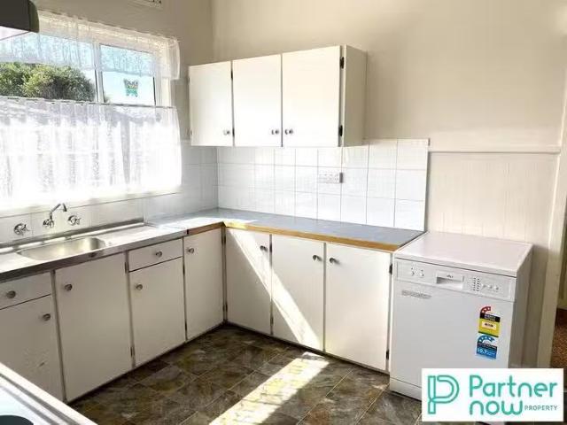 Rental! 52 Hillvue Road, South Tamworth, NSW 2340
