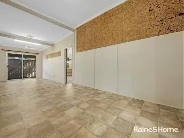 Deal! 52 Wood Street, Barney Point, QLD 4680