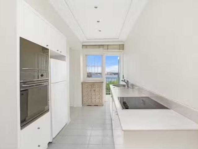 Unique 5/2B Wentworth Street, Point Piper Apartment for rent.