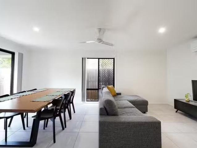 Unique 53 Dannielle Circuit, Lawnton, QLD 4501