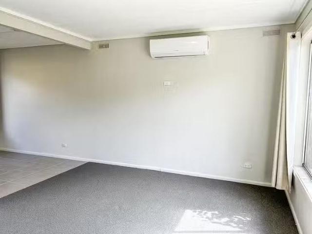 Cheap 53 Fahey Street, Shepparton, VIC 3630