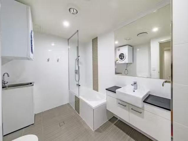 Cozy 5 Cremin Street, Upper Mount Gravatt, QLD 4122
