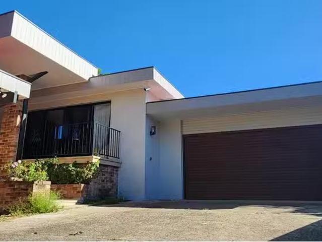New 5 Altona Place, North Rocks NSW 2151