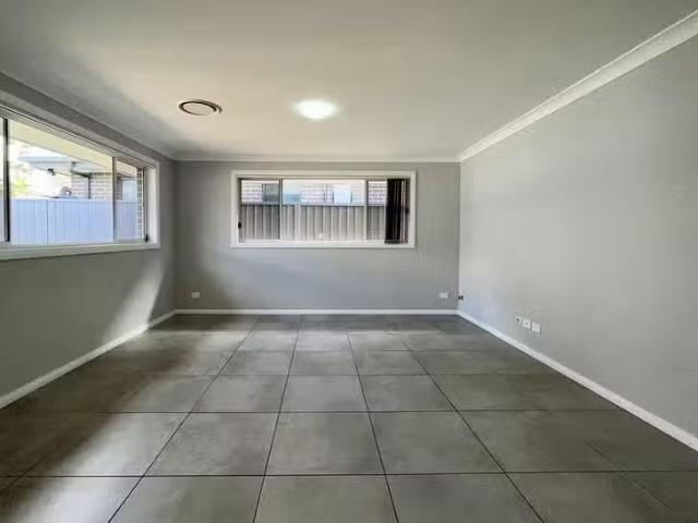 New 5 Belford Circuit, Tahmoor, NSW 2573