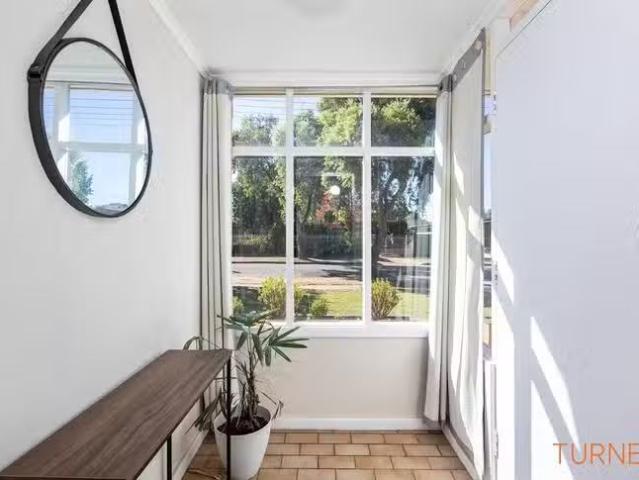 Cozy 5 Benalla Street, Brahma Lodge, SA 5109