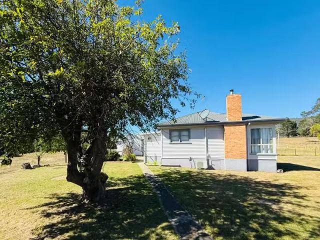 Unique 5 BR 1/19 Legge Street, FINGAL, TAS 7214 House for Rent