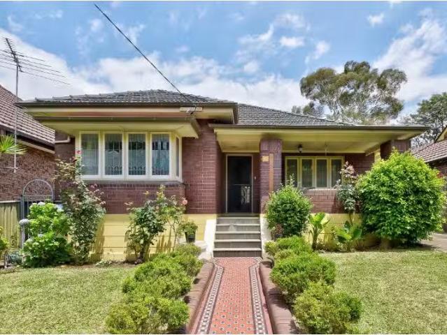 Nice 5 BR 16 Denman Avenue, HABERFIELD House for rent Listed.