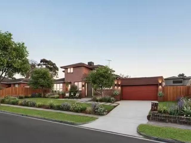 Deal! 5 BR 24 Hastings Avenue, BLACKBURN SOUTH, VIC 3130 Hou.