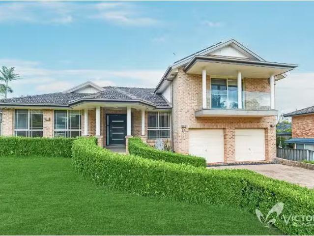 Rental! 5 BR 25 Coorumbene Court, Bella Vista House for rent.