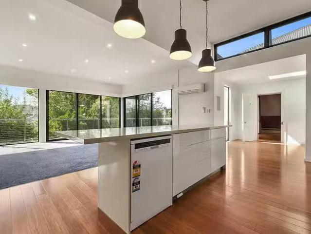 Cozy 5 BR 264 Charles Street, Launceston, TAS 7250
