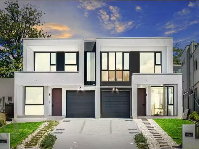 Unique 5 BR 31A Hart Street, Dundas Valley House for rent Lis.