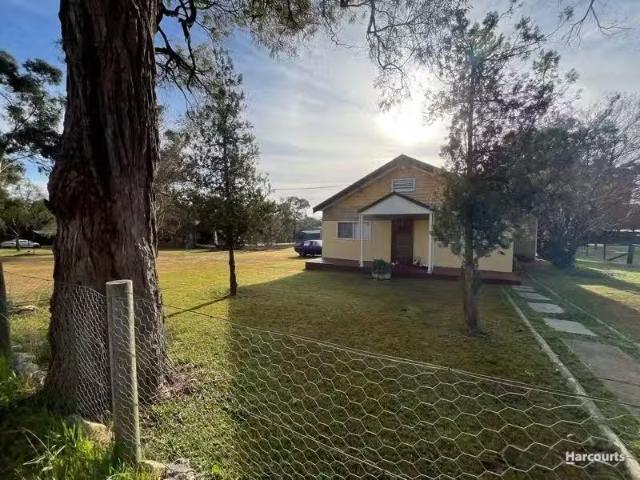 Deal! 5 BR 35 Mitchell Place, Douglas Park House for rent Lis.