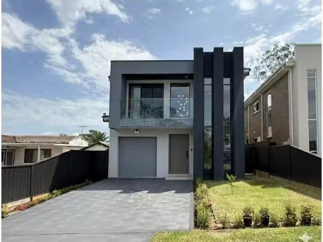 Rental! 5 BR 52A Frank Street, MOUNT DRUITT House for rent Li.