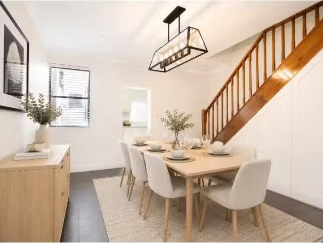Just in! 5 BR 60 Cleveland Street, Chippendale House for rent.