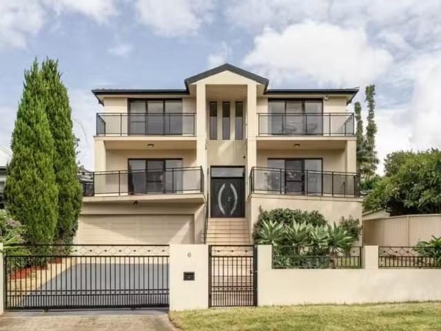 Rental! 5 BR 6 Bamboo Avenue, Earlwood House for rent Listed.