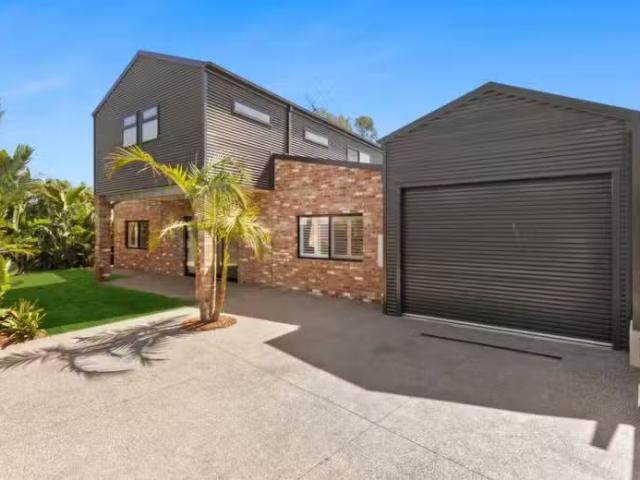 Nice 5 BR 98B Marlin Drive, Ocean Grove VIC 3226 House For L.