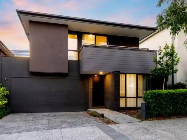 For Rent! 5 BR 9 Parkview Road, Alphington VIC 3078 House Au.