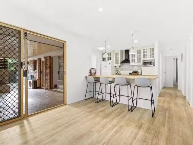 Nice 5 Broadway Drive, Oxenford, QLD 4210