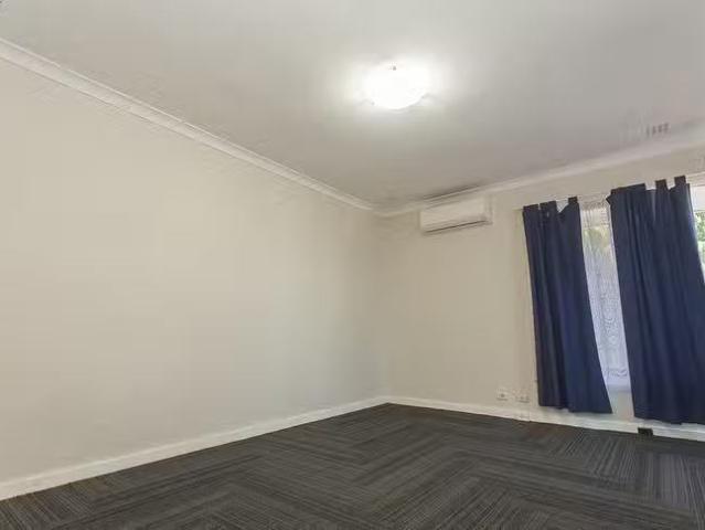 Nice 5 Golders Way, Girrawheen, WA 6064