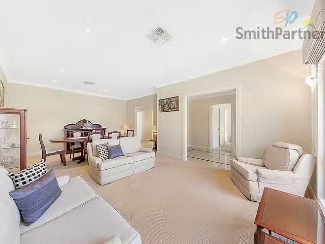 Nice 5 Glanville Crescent, Gulfview Heights, SA 5096