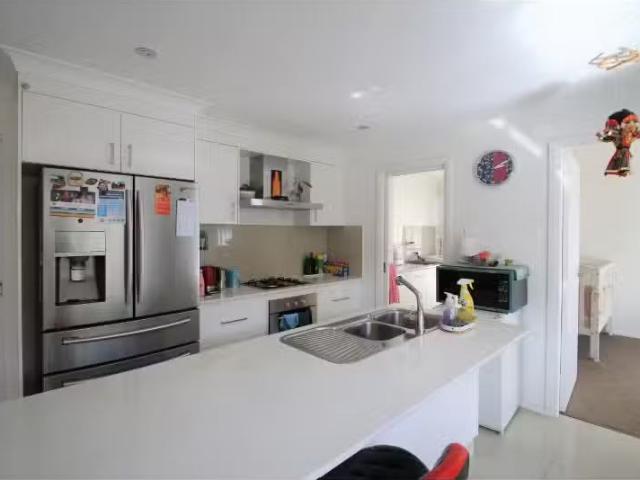 Cheap 5 Glasson Drive, ORANGE House for rent Listed by Proper.