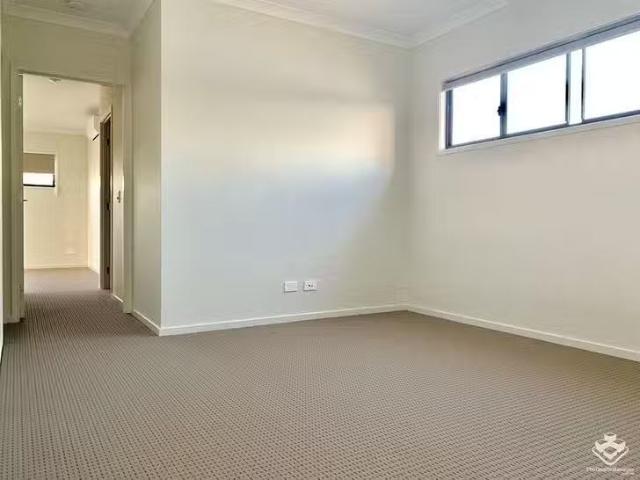 Cozy 5 Emilia Street, Coomera, QLD 4209
