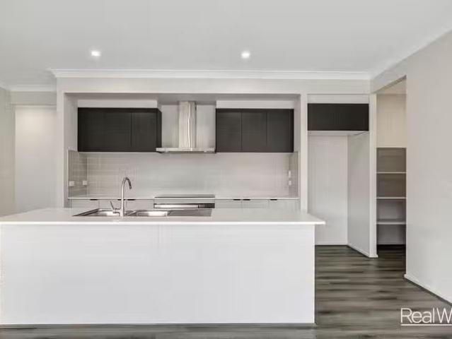Rental! 5 Jacana Street, Glenvale, QLD 4350