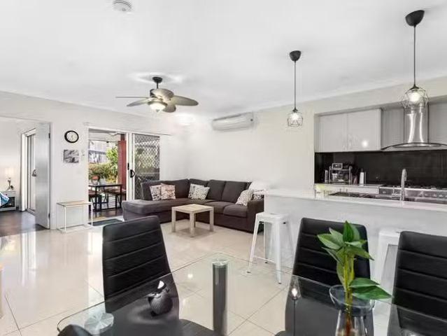 For Rent! 5 Jersey Street, North Lakes, QLD 4509