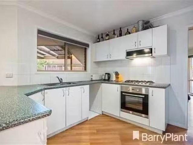 For Rent! 5 Lorraine Close, Hoppers Crossing, VIC 3029