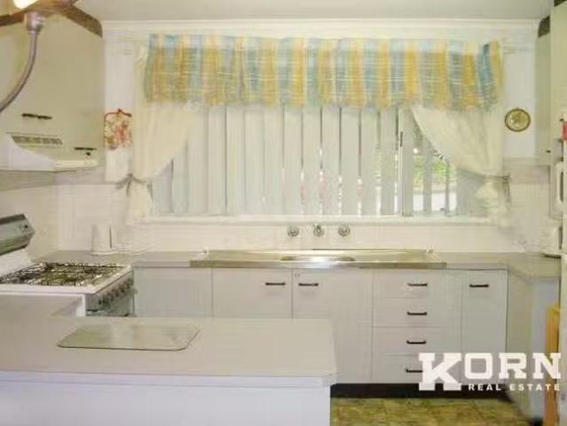 For Rent! 5 Sovereign Street, Hallett Cove, SA 5158