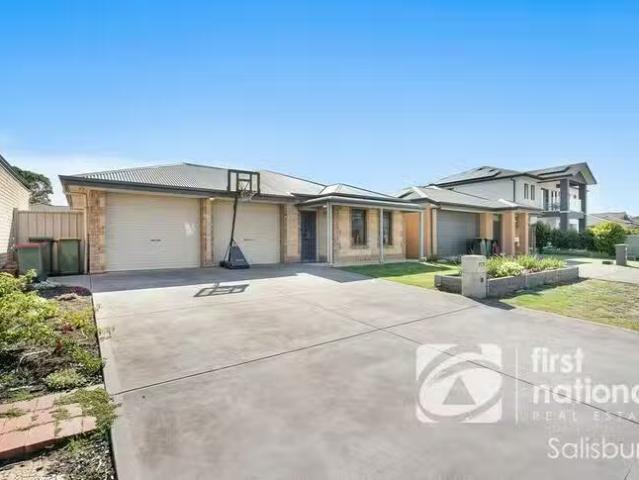 Cozy 5 Xavier Place, Parafield Gardens, SA 5107